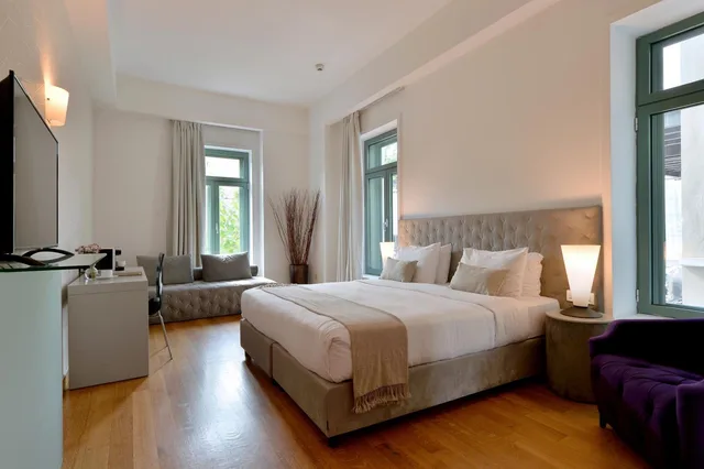جناح جونيور بسرير مزدوج مع أريكة، Athenaeum Eridanus Luxury Hotel 5/10