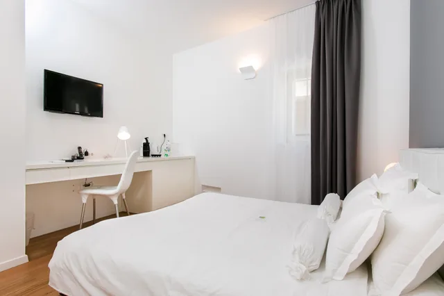 غرفة كومفورت بسرير مزدوج، Divota Apartment Hotel 1/7