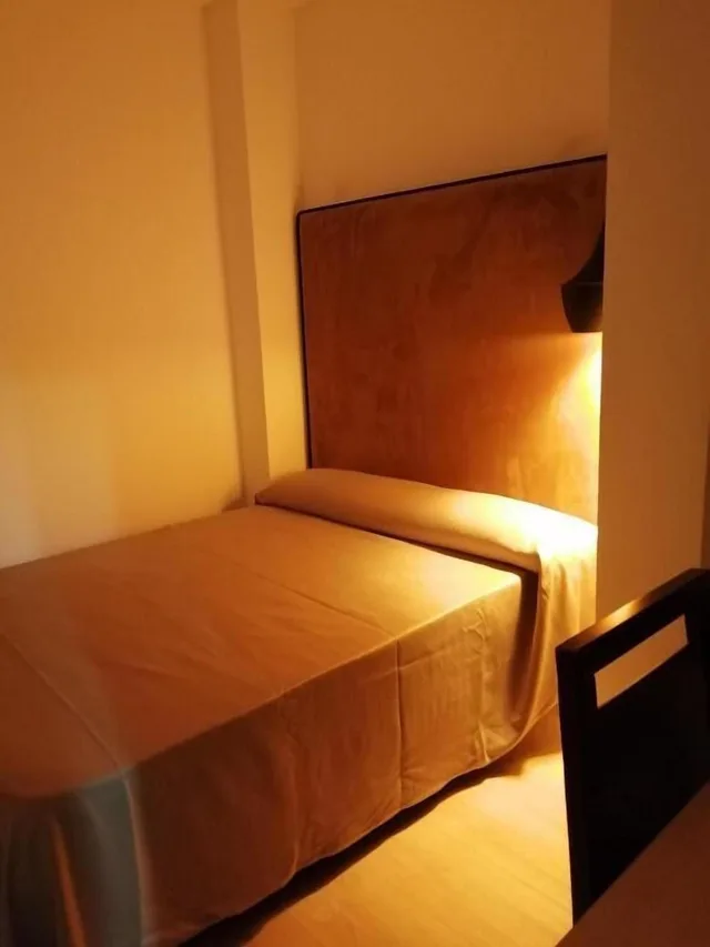 غرفة، Universal Hotel 1/1