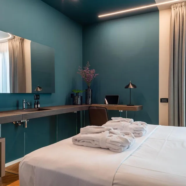 جناح بغرفتي نوم، Demo Hotel Design Emotion 7/10