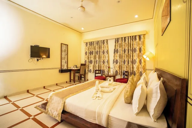 Royal, Heritage, Double Bed، Hotel Laxmi Niwas 10/10