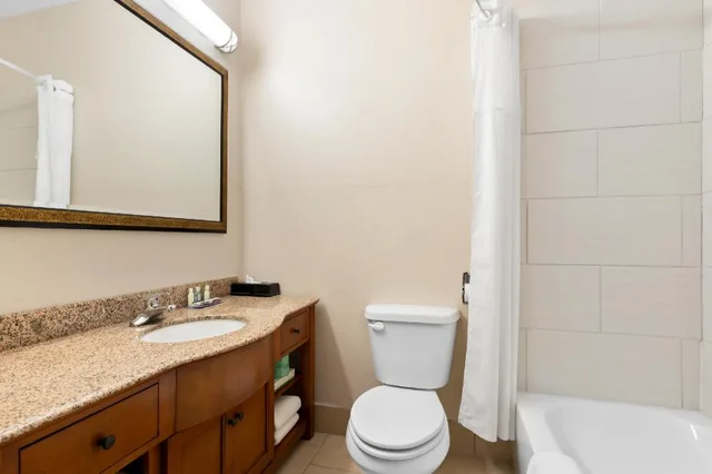 غرفة ديلوكس بسريرين كوين، Quality Inn & Suites McAlester on Hwy 69 8/8