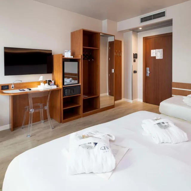 Comfort, Triple, Single Bed, Best Western Hotel Madison 2/8
