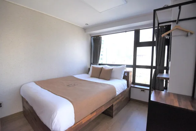 غرفة ديلوكس بسرير مزدوج بدون إطلالة، 57 Myeongdong Hostel 2/2