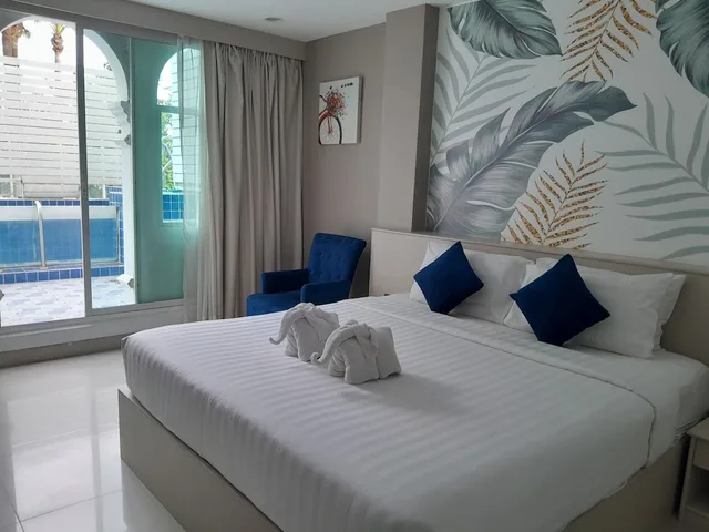 Deluxe, Double Bed, Pool Access، MODERN LIVING HOTEL 1/10