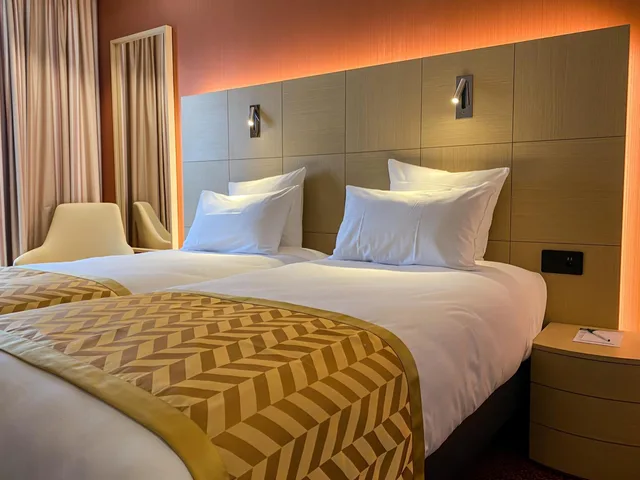 غرفة بسرير كينج، NASH AIRPORT HOTEL 4/9