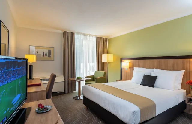 غرفة كومفورت بسرير كوين، Leonardo Hotel Dusseldorf Airport Ratingen 5/10