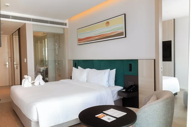 غرفة عائلية بسرير كوين وسريرين منفصلين بإطلالة على الجبل، December Hotel 8/10