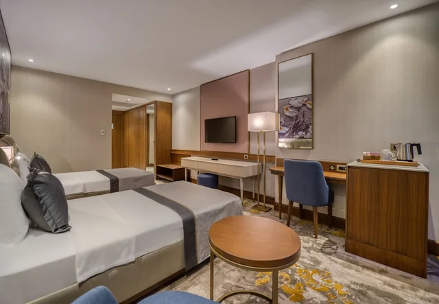غرفة ديلوكس بسريرين منفصلين بإطلالة على الحديقة، BN Hotel Thermal & SPA Mersin 2/5