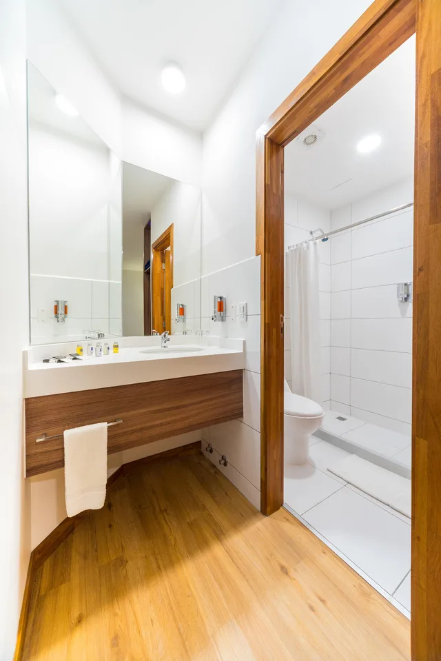 Room, Twin Beds, Street View، Hotel Lp Equipetrol 3/4