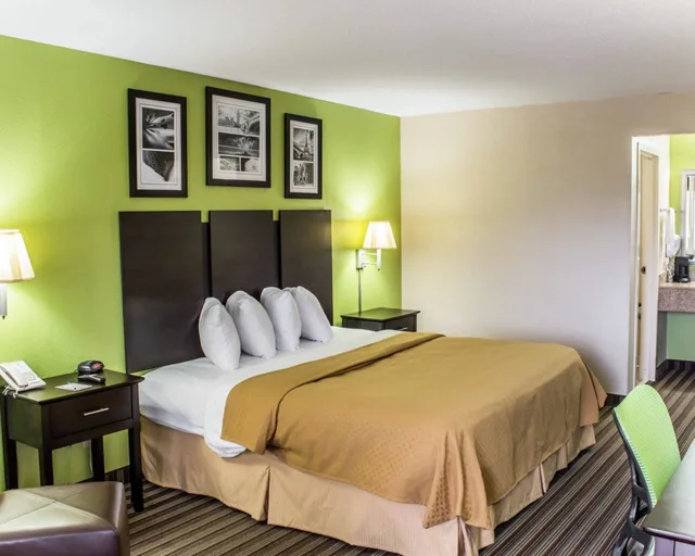 غرفة قياسية بسرير كينج، Quality Inn Kenly I-95 7/10