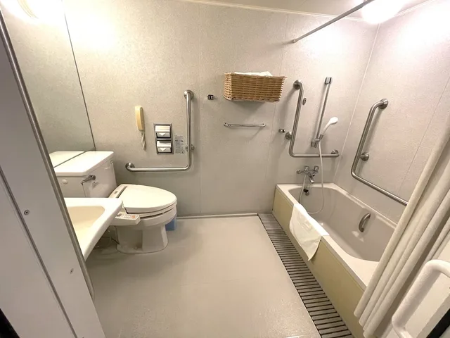غرفة بسرير مزدوج وسرير فردي للمدخنين لذوي الإعاقة، Green Rich Hotel Aso Kumamoto Airport 3/3
