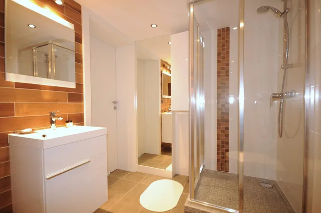 شقة كلاسيكية بسريرين مزدوجين بغرفتي نوم مع أريكة، Harenda Residence 3/3