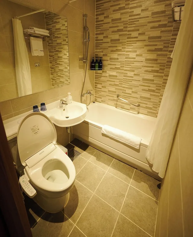 غرفة عائلية بسرير مزدوج وسرير فردي، Dormy Inn EXPRESS SEOUL Insadong 2/3