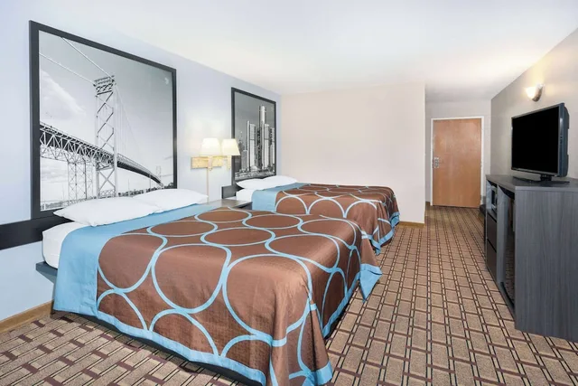 غرفة بسريرين كوين لذوي الإعاقة، Super 8 by Wyndham Marysville/Port Huron Area 2/4