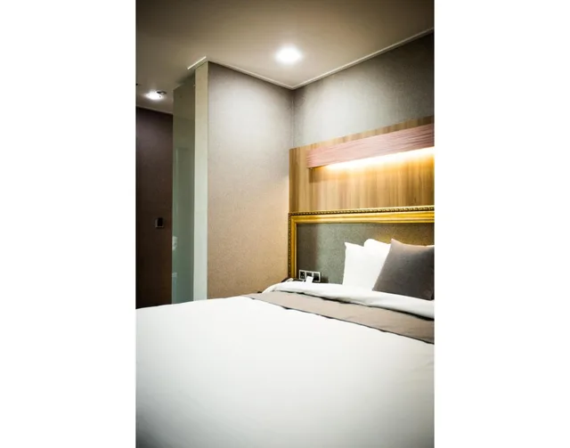 غرفة ديلوكس بسرير كوين، Hotel Lart Gimpo 5/10