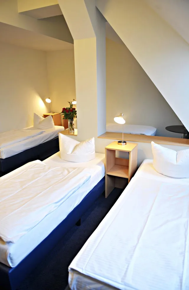 غرفة عائلية بسرير فردي بحمام خاص، Hotel Transit Loft 3/10
