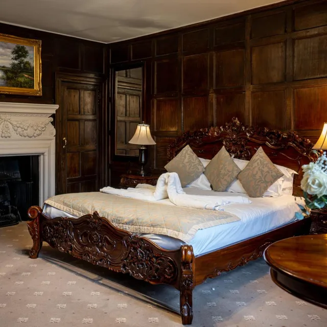 غرفة تنفيذية بسرير كينج في المبنى الرئيسي، Castle Bromwich Hall Hotel, BW Signature Collection 2/3