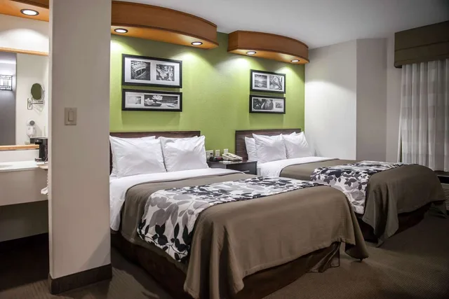 غرفة بسريرين مزدوجين، Sleep Inn & Suites Emmitsburg 2/2