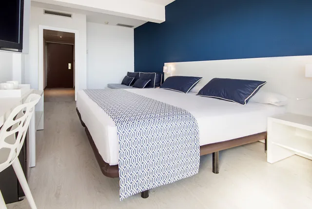 غرفة سوبيريور بإطلالة على الجبل، Catalonia del Mar - Adults Only 6/10