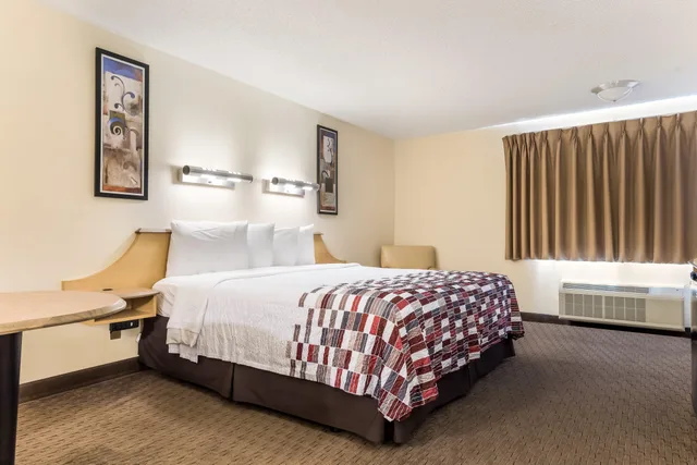 غرفة سوبيريور، Red Roof Inn Cleveland Airport-Middleburg Heights 1/4
