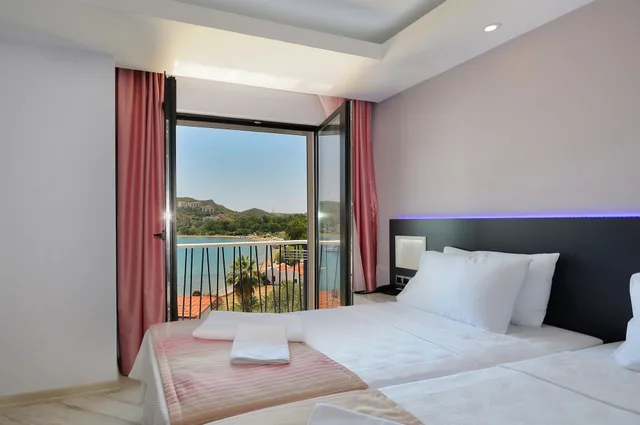 Room, Queen Bed, Sea View, Datca Sapphire Hotel 1/3