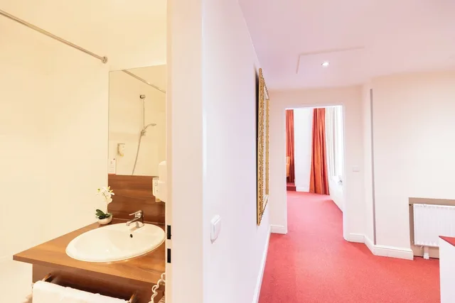 غرفة ديلوكس بسرير مزدوج مع أريكة، Novum Hotel Bremer Haus 10/10