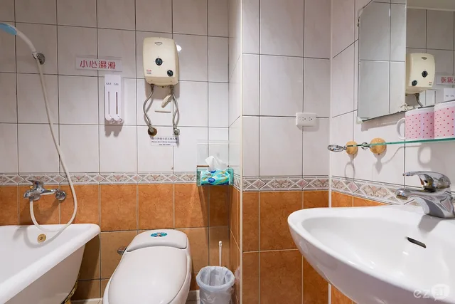 غرفة قياسية رباعية بسريرين مزدوجين، MB Hotel 8/8