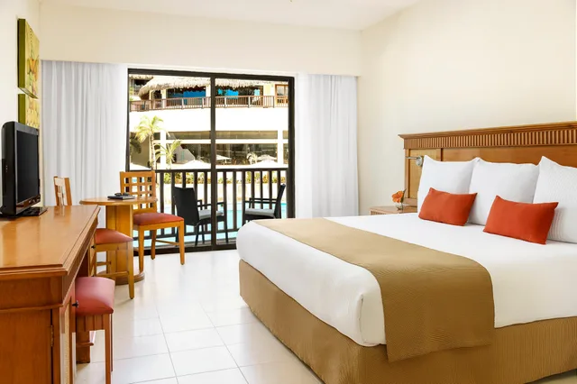 غرفة بإطلالة على المسبح، The Reef Coco Beach Resort & Spa – Optional All Inclusive 1/1