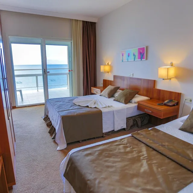 غرفة سوبيريور ثلاثية بإطلالة على البحر، Melis Otel 4/6