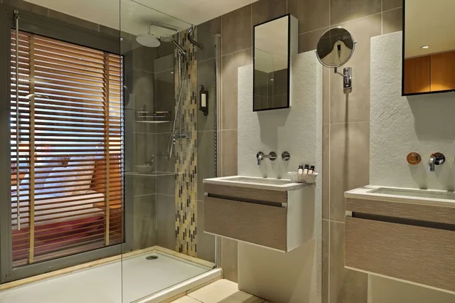 غرفة بريفيليج بسريرين منفصلين بإطلالة على البحر، Hotel Dolce Vita 6/9