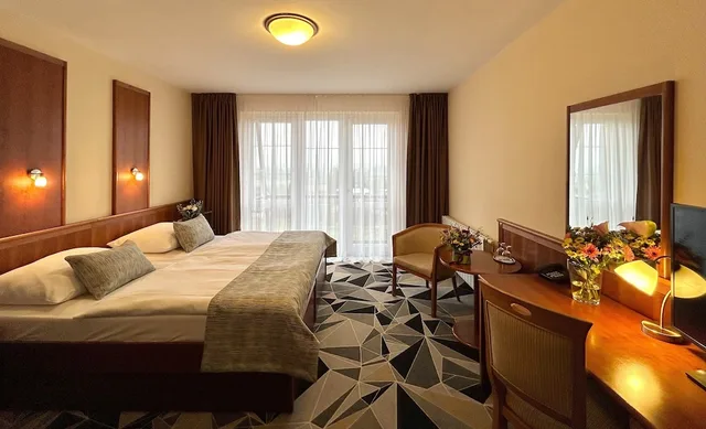غرفة سوبيريور بسريرين منفصلين، Primavera Hotel And Congress Centre 2/5