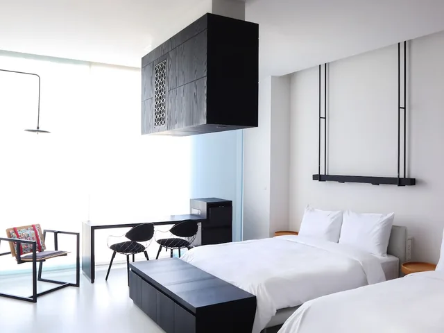 City, Triple, 2 Double Beds، The Place Tainan 3/5