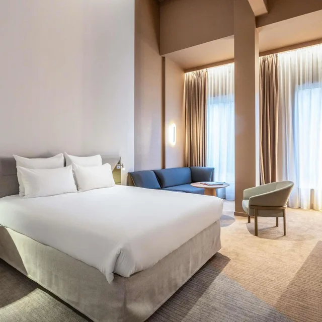 غرفة ديلوكس بسرير مزدوج وسرير بطابقين، Novotel Brugge Centrum 10/11