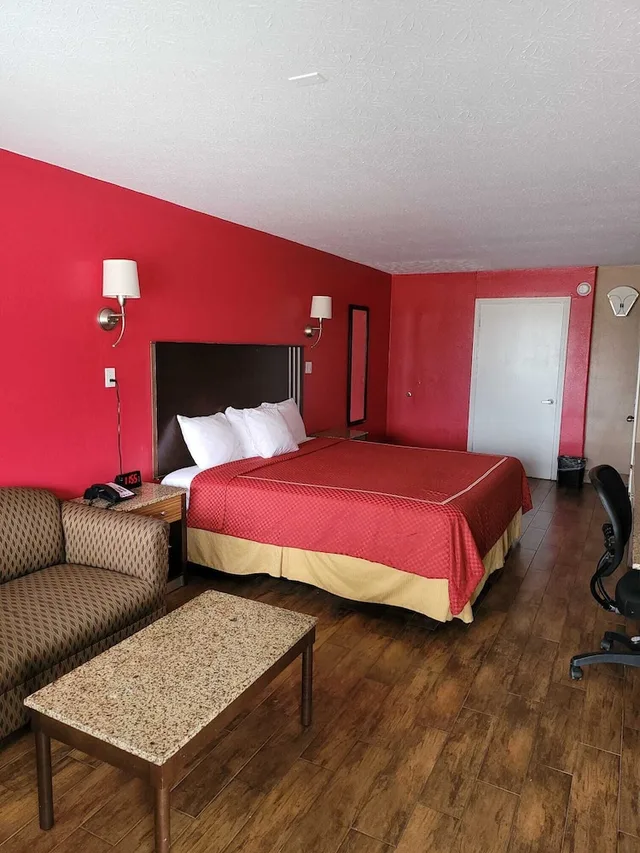 غرفة قياسية بسرير كينج، Texas Inn & Suites Raymondville 2/7