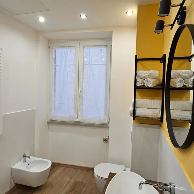 غرفة رباعية، HOTEL GALLES 9/10