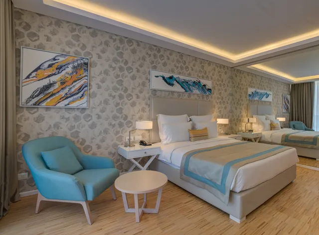 Bay, Premium, King Bed, Lancaster Eden Bay Hotel, Beirut 1/2