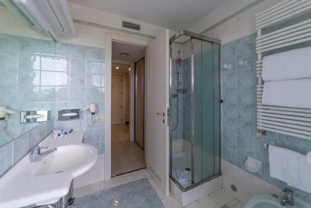 غرفة بسرير كوين، SUITE HOTEL ELITE 2/3