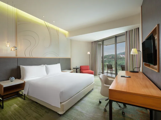 Deluxe, Twin Beds, Golf Course View، Radisson Golf And Convention Center Batam 2/10