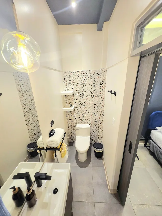 غرفة بريميوم بسرير كوين، Somos Hotel San Juan 3/3