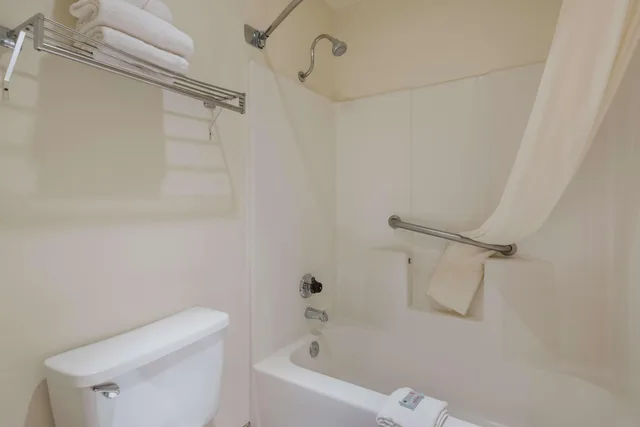 غرفة بسريرين كوين، Best Western Sunrise Inn 6/6