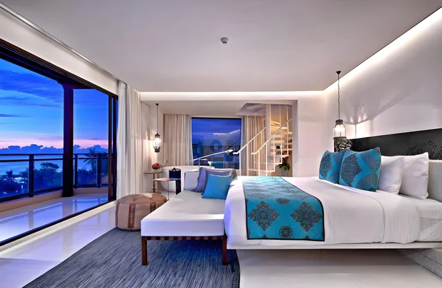Celestial, Suite, King Bed, Marrakesh Hua Hin Resort And Spa 2/2