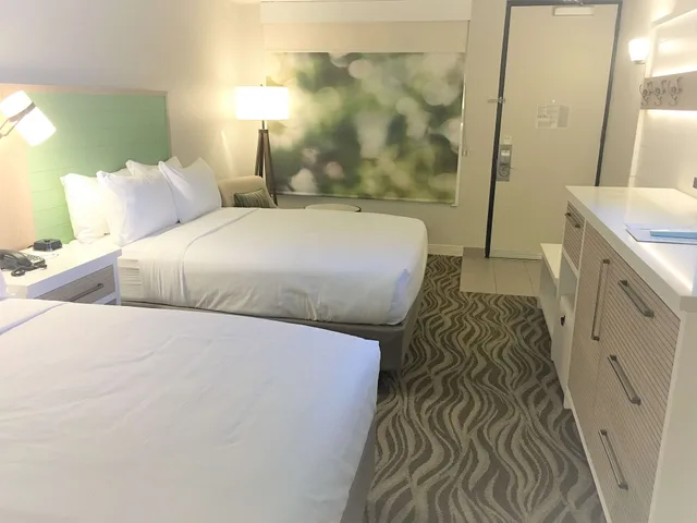 Room, 2 Double Beds, Exterior Entrance، Wyndham Garden Lake Buena Vista Disney Springs Resort 8/10