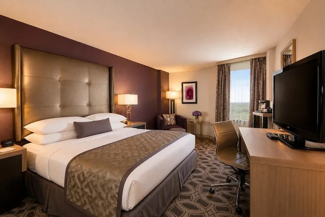 Room, King Bed, Allergy Friendly, Accessible، DoubleTree by Hilton Orlando East - UCF Area 2/7