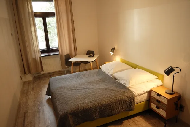 غرفة قياسية بسرير مزدوج، Oki Doki Old Town Hostel 6/10