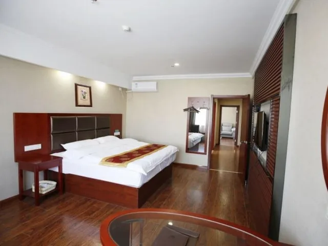 Deluxe Suite Room, GreenTree Inn Jiangsu Huai An Hexia Acient Town Zhou Enlai Memorial Hall Express Hotel 1/1