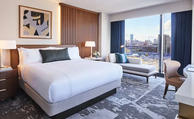 جناح جونيور بسرير كينج، Omni Boston Hotel at the Seaport 1/2