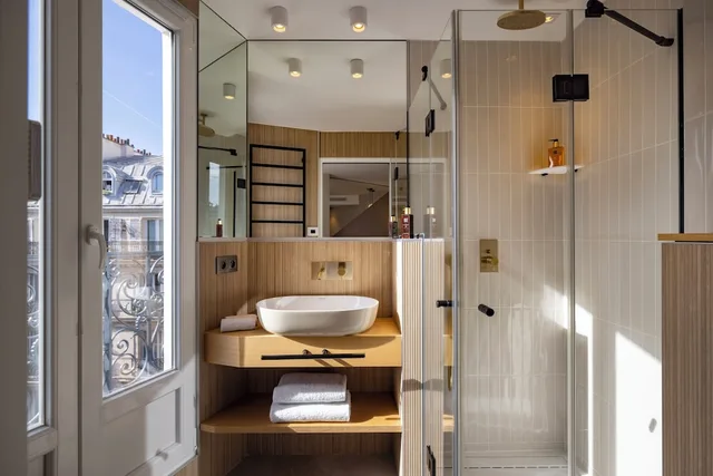 Prestige, King Bed, Eiffel View، Hotel Beige (ex. Hotel Plaza Opera) 2/2