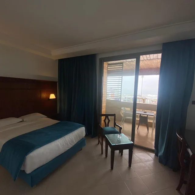 غرفة ديلوكس مفردة، Azur Hotel 4/10