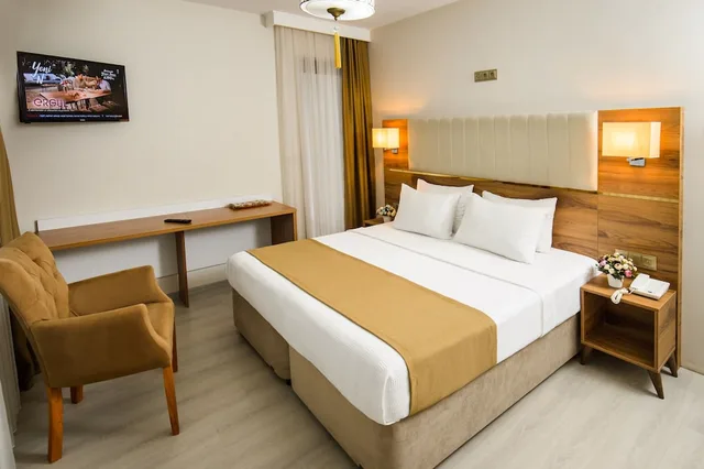 Comfort, Double Bed, Partial Sea View, White House Hotel 1/4